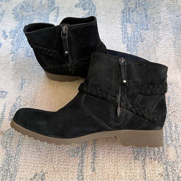Teva Women's Delavina Suede Ankle Boot, Black, SIZE 9 - Picture 4 of 12